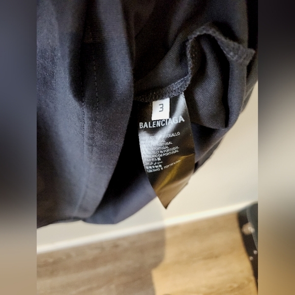 Balenciaga Shirt Size 3/Large Oversized Fit - Picture 5 of 7